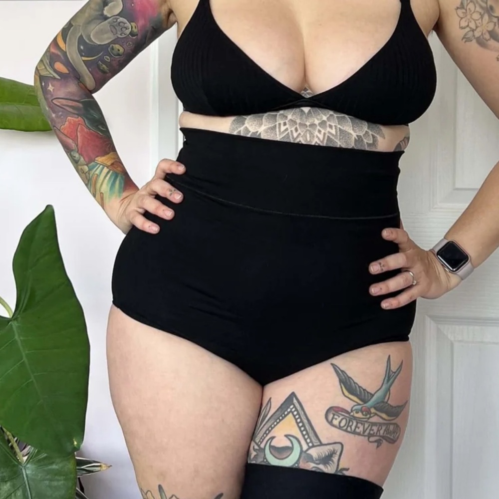 Snag Tights undergarments